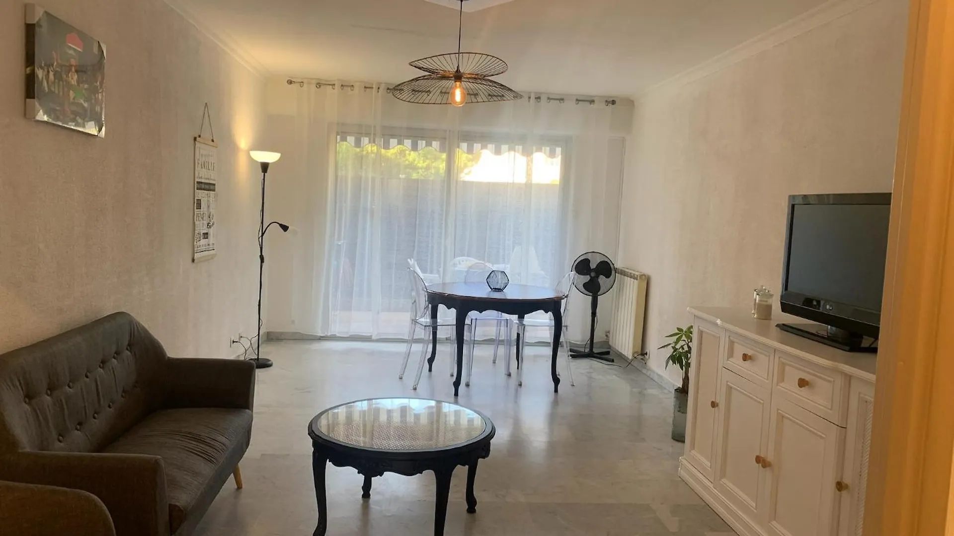 Antibes Appartement 2 Chambres Apartment
